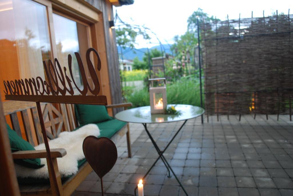 Ferienwohnung Rheintal เฟลด์เคียร์ช ภายนอก รูปภาพ