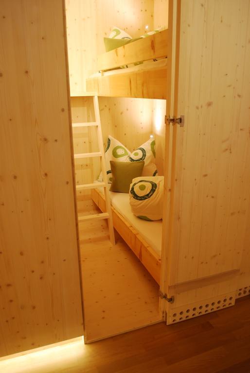 Ferienwohnung Rheintal เฟลด์เคียร์ช ภายนอก รูปภาพ